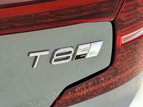 Certified 2025 Volvo S60 T8 Plus AWD/4WD image 33
