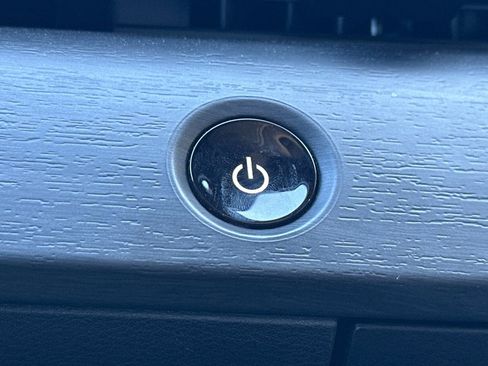 Used 2023 Nissan Ariya FWD image 35