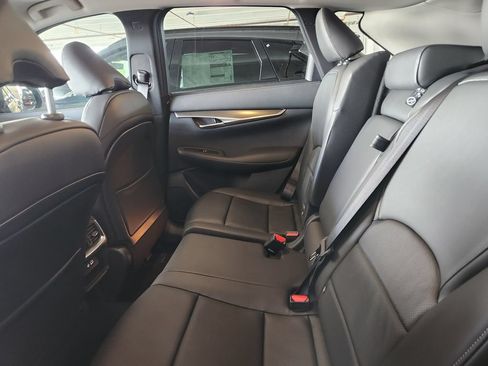 Used 2025 INFINITI QX50 Luxe AWD/4WD image 9