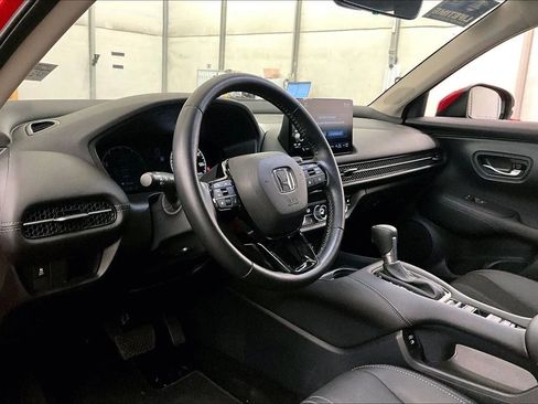Used 2025 Honda HR-V EX-L image 12