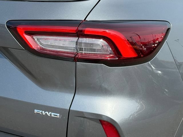 Certified 2023 Ford Escape Active AWD/4WD image 31