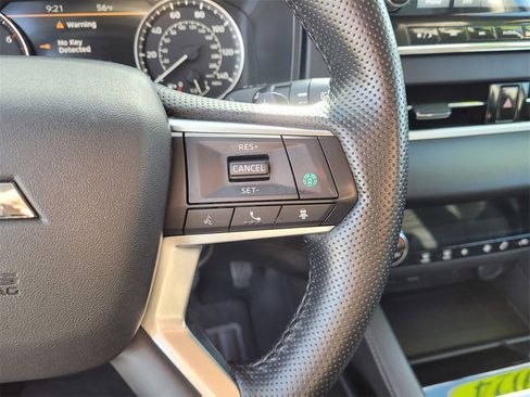 Used 2024 Mitsubishi Outlander SE image 20