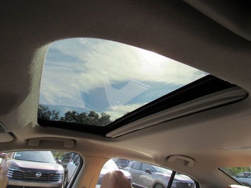 New 2025 Nissan Sentra SV image 15