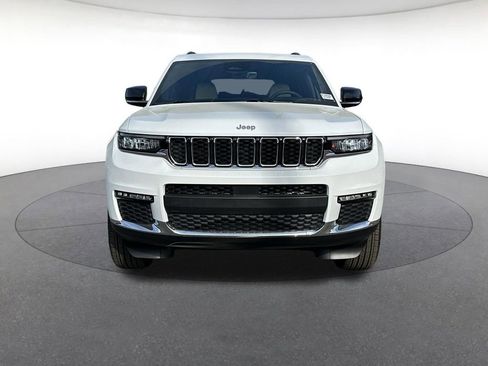 Certified 2025 Jeep Grand Cherokee L Limited AWD/4WD image 9