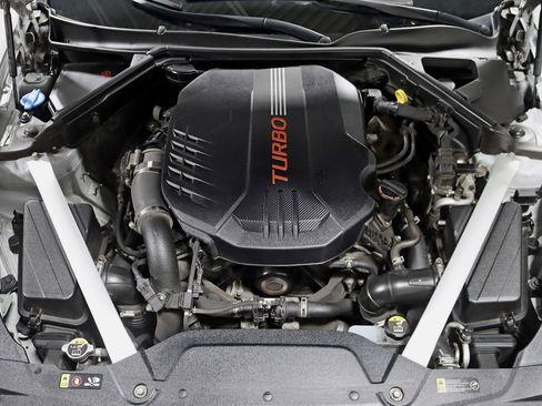 Used 2018 Kia Stinger GT2 image 38