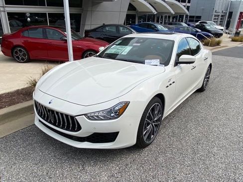 Used 2023 Maserati Ghibli GT image 2