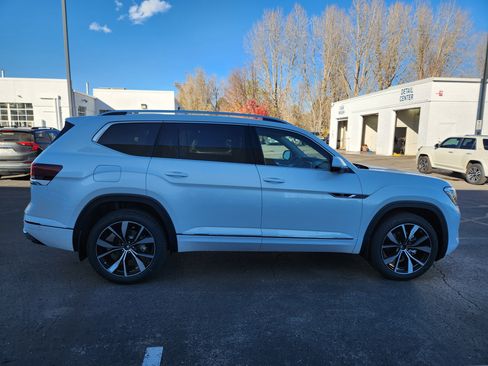 New 2026 Volkswagen Atlas SEL Premium R-Line AWD/4WD image 8