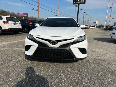 Used 2018 Toyota Camry SE w/ Audio Package image 6