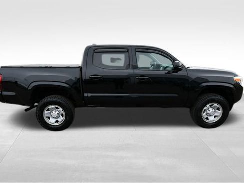 Used 2022 Toyota Tacoma SR AWD/4WD image 18