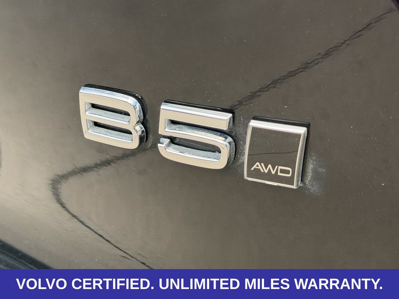 Certified 2026 Volvo XC40 B5 Plus AWD/4WD image 10