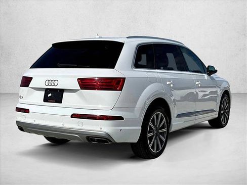Used 2019 Audi Q7 3.0T Premium Plus w/ Premium Plus Package image 2