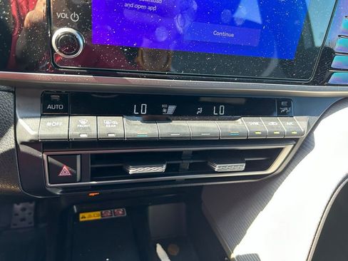 Certified 2025 Toyota Camry SE w/ Convenience Package image 26