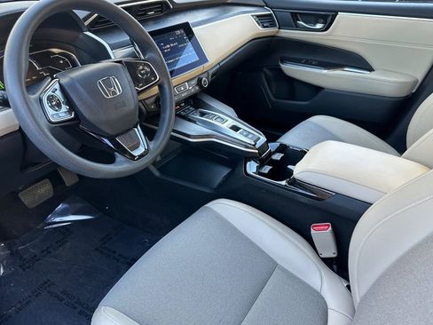 Certified 2021 Honda Clarity Plug-In Hybrid image 10
