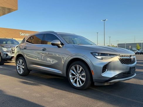 Used 2023 Buick Envision Avenir FWD image 3