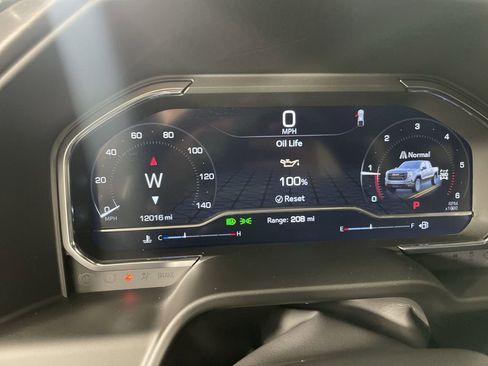 Used 2025 GMC Sierra 1500 AT4 w/ Technology Package image 12