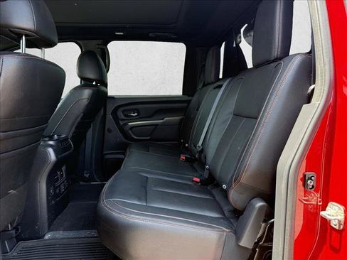 Used 2021 Nissan Titan PRO-4X w/ Pro-4x Convenience Package AWD/4WD image 17