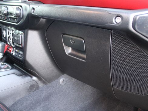 Certified 2020 Jeep Gladiator Rubicon image 15