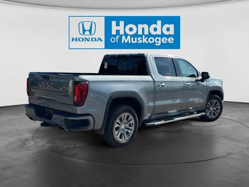 Used 2024 GMC Sierra 1500 Denali w/ Technology Package AWD/4WD image 5