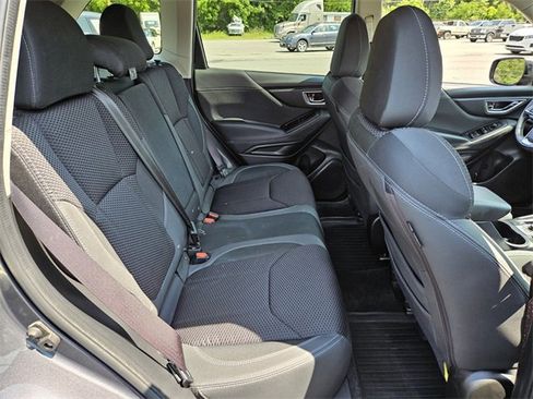 Used 2021 Subaru Forester Premium image 15