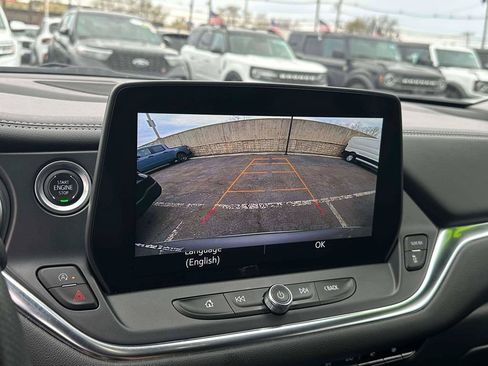 Used 2025 Chevrolet Blazer LT AWD/4WD image 29