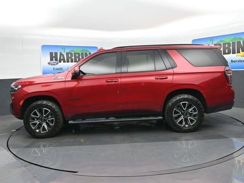 Used 2022 Chevrolet Tahoe Z71 w/ Luxury Package image 2