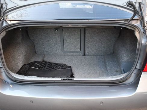 Used 2011 BMW 335i xDrive Sedan image 7