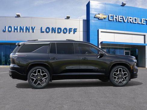 New 2026 Chevrolet Traverse High Country w/ LPO, Floor Liner Package image 5