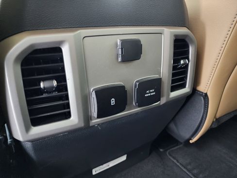 Used 2022 Ford F350 Lariat w/ Lariat Ultimate Package image 36