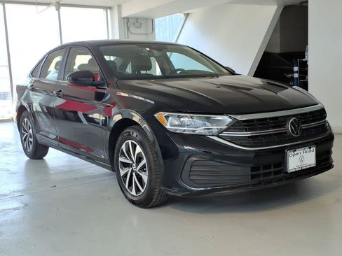 Used 2024 Volkswagen Jetta S FWD image 3