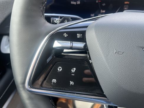 Used 2025 Cadillac Optiq Sport 2 w/ LPO, Floor Liner Package AWD/4WD image 20