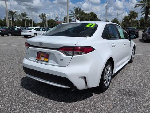 Used 2021 Toyota Corolla LE FWD image 4