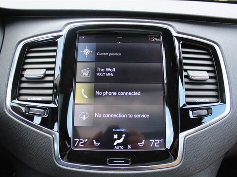 Used 2016 Volvo XC90 T8 Momentum w/ Vision Package image 9