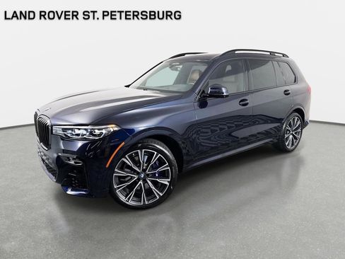 Used 2022 BMW X7 xDrive40i w/ M Sport Package AWD/4WD image 1