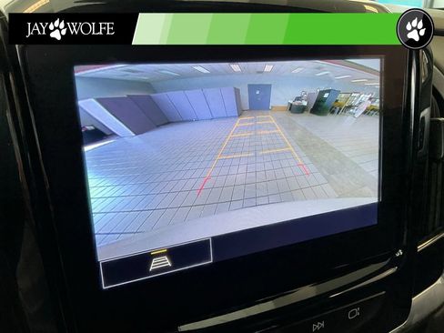 Used 2024 Chevrolet Traverse LT FWD image 16