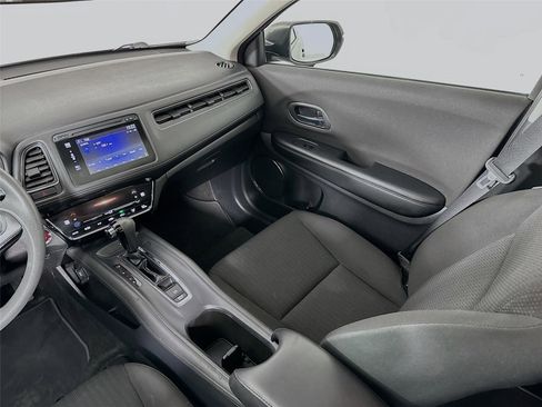 Used 2018 Honda HR-V EX image 24
