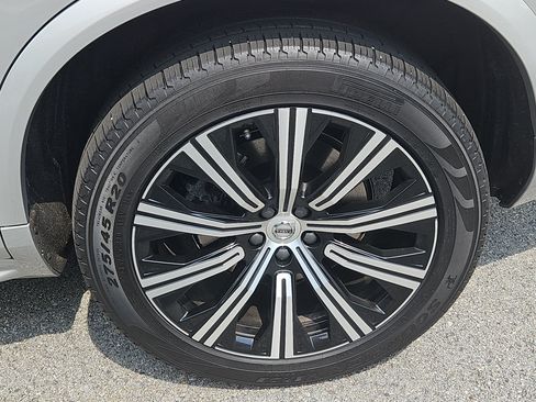 Used 2023 Volvo XC90 B6 Plus AWD/4WD image 30