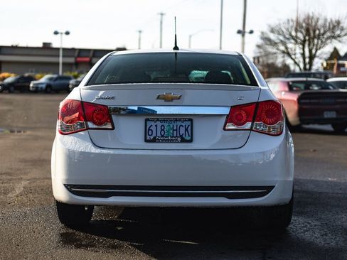 Used 2014 Chevrolet Cruze LT w/ RS Package image 9
