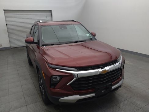 Used 2024 Chevrolet TrailBlazer LT w/ Driver Confidence Package AWD/4WD image 14