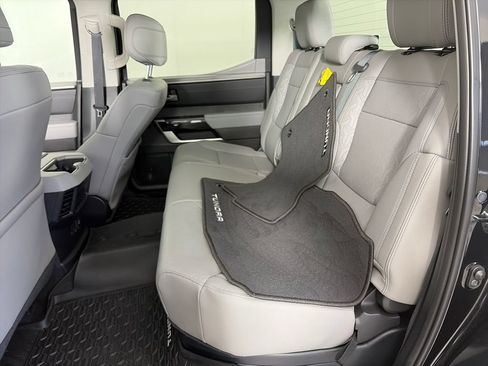 Used 2024 Toyota Tundra Limited AWD/4WD image 13