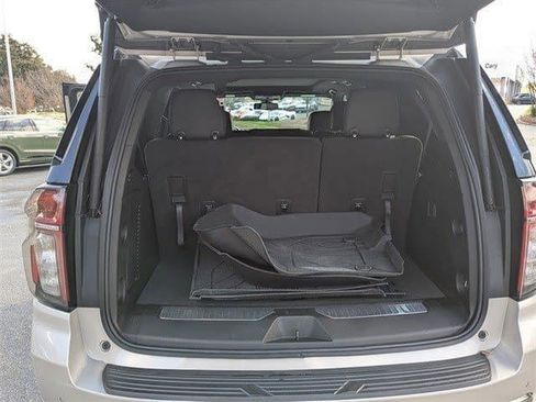 Used 2022 Chevrolet Tahoe Z71 image 16