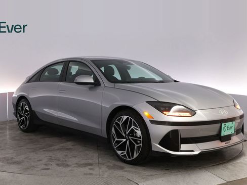Used 2024 Hyundai Ioniq 6 Limited RWD image 13