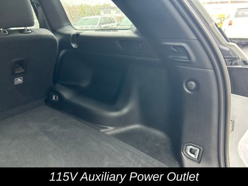 Used 2024 Jeep Grand Cherokee Laredo w/ Luxury Tech Group I AWD/4WD image 27