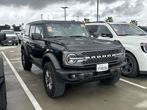 Certified 2025 Ford Bronco Badlands image 12