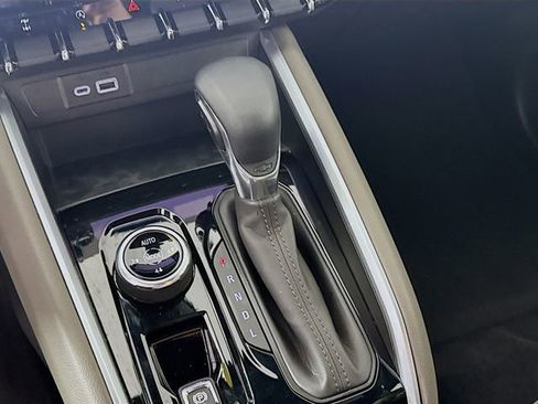 Used 2024 Chevrolet Colorado ZR2 w/ Safety Package image 19