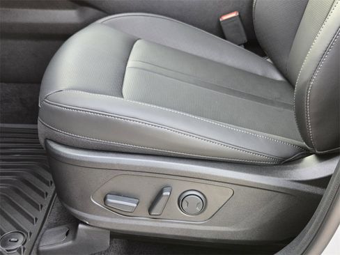 New 2026 Kia Sorento S image 17