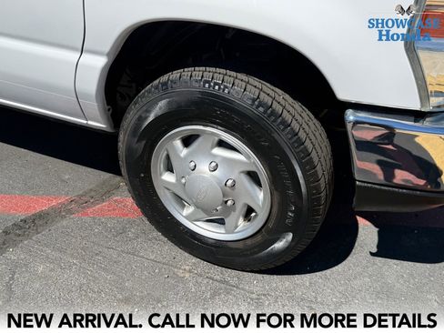 Used 2014 Ford E-250 and Econoline 250 w/ Power Group image 7