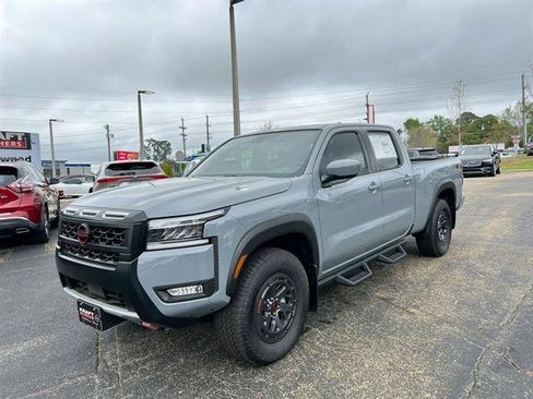 New 2025 Nissan Frontier PRO-4X image 28