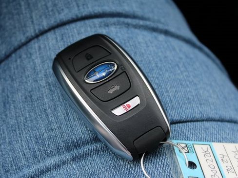 Used 2024 Subaru Crosstrek 2.0i Premium w/ Crosstrek Mirror Package image 25