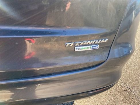 Used 2019 Ford Fusion Titanium image 9