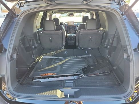 Certified 2025 Honda Pilot TrailSport image 9